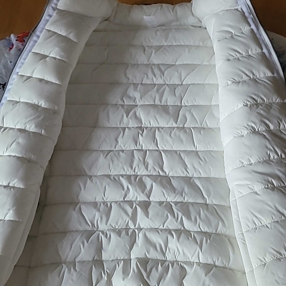Calvin Klein Performance Reversible Puffer Jacket - Picture 9 of 13
